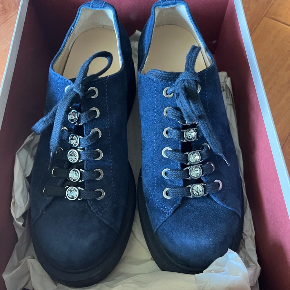 Elegant Blue suede lace up Women's Shoes Giovanni Fabiani
